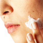 顔(額・頬・Ｔゾーン)にできるイボを取るための治療方法・対策は？